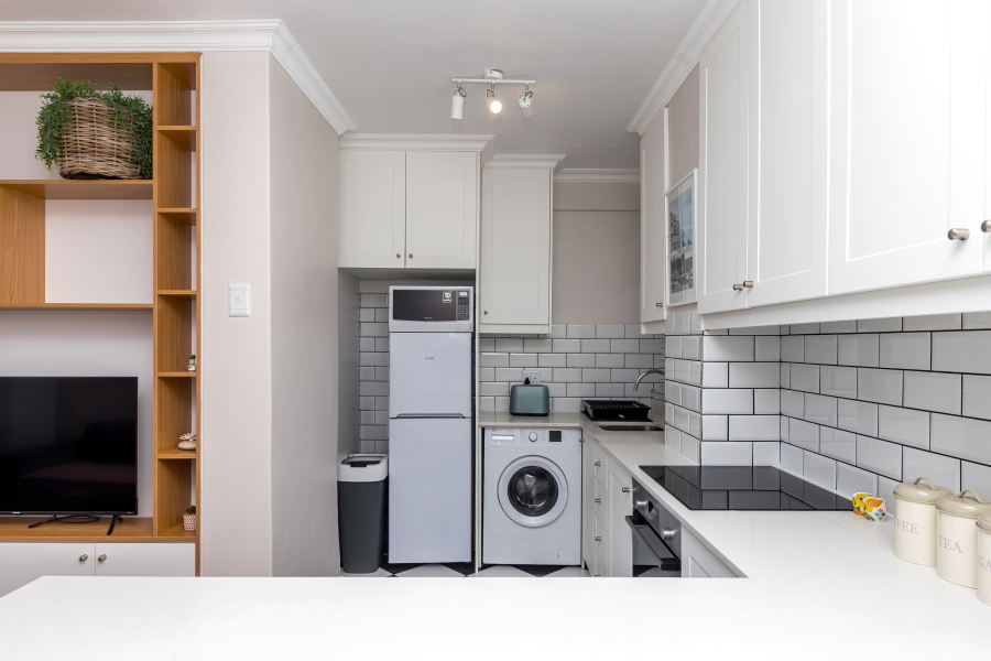 To Let 1 Bedroom Property for Rent in Rondebosch Western Cape